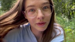 Emmi-Hill – SQUIRTING IM WALD!!! Mein erstes Mal Outdoor!!!